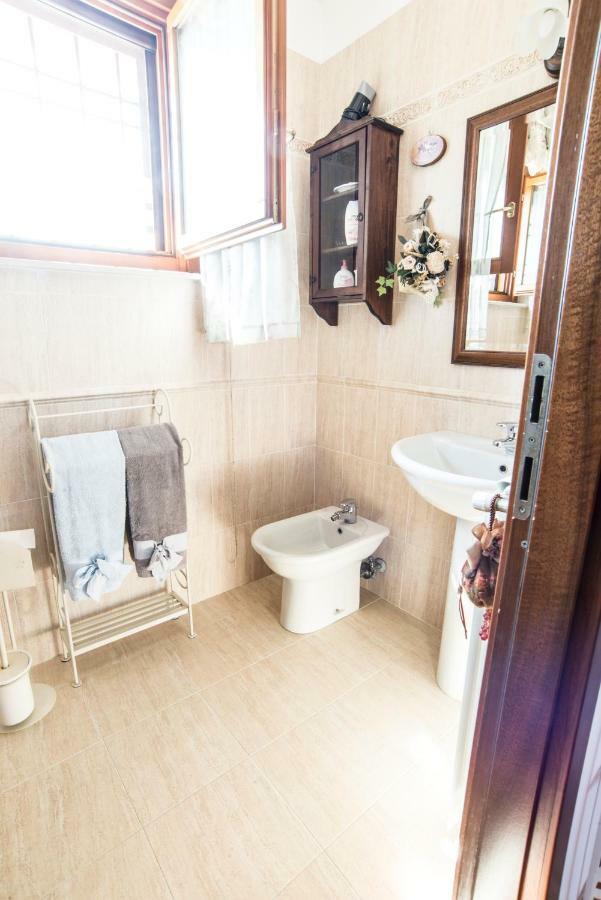 Bed and Breakfast Fiori E Lanterne Рим Экстерьер фото