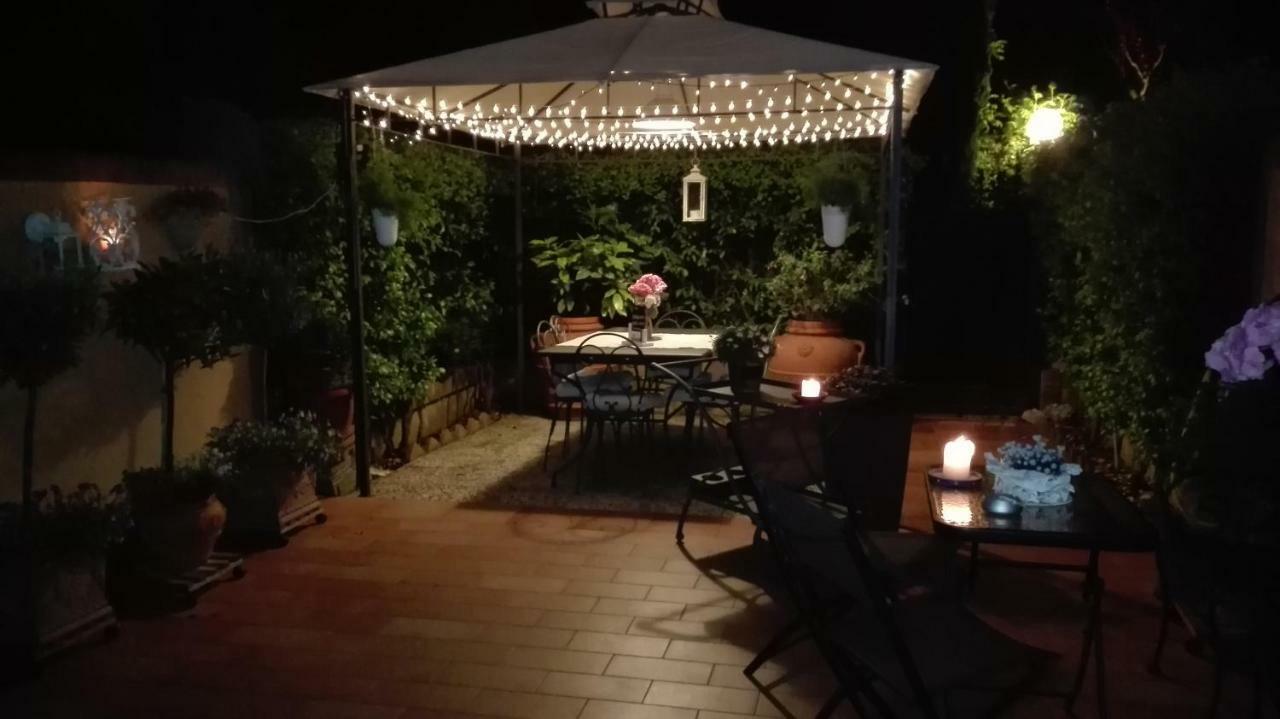 Bed and Breakfast Fiori E Lanterne Рим Экстерьер фото